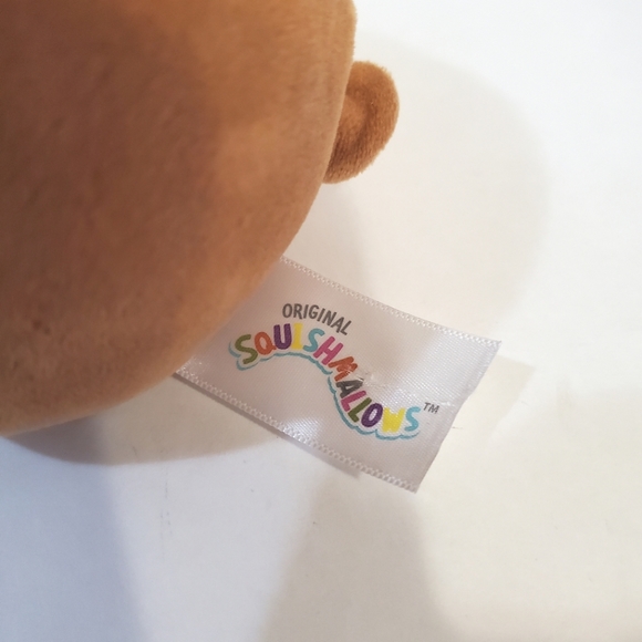 Squishmallows - Darla the Reindeer - Picture 3 of 5